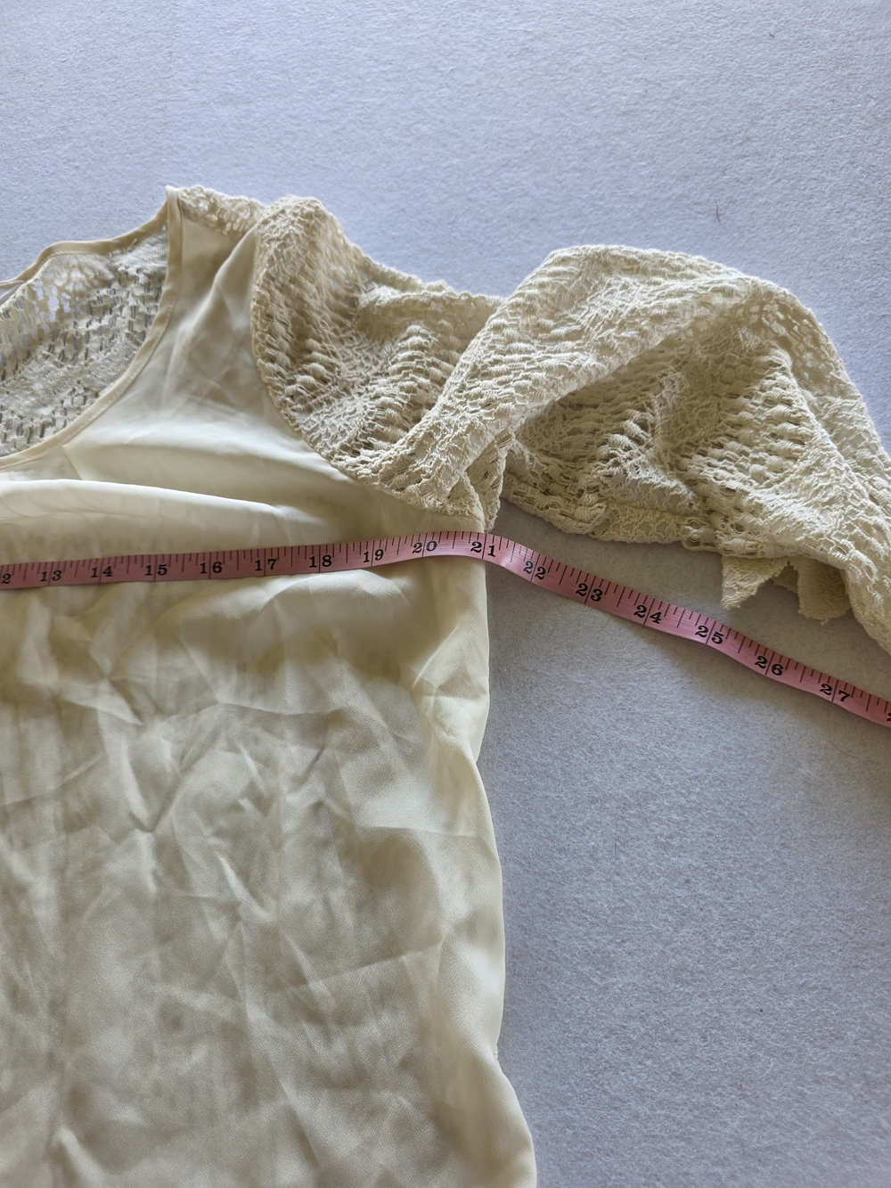 Cottagecore Fairy Vibes BCBGeneration Ivory Crochet Sleeve & Back Blouse - Picture 6 of 11